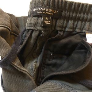 Banana Republic slim fit tapered chinos with stretch, dark grey, small